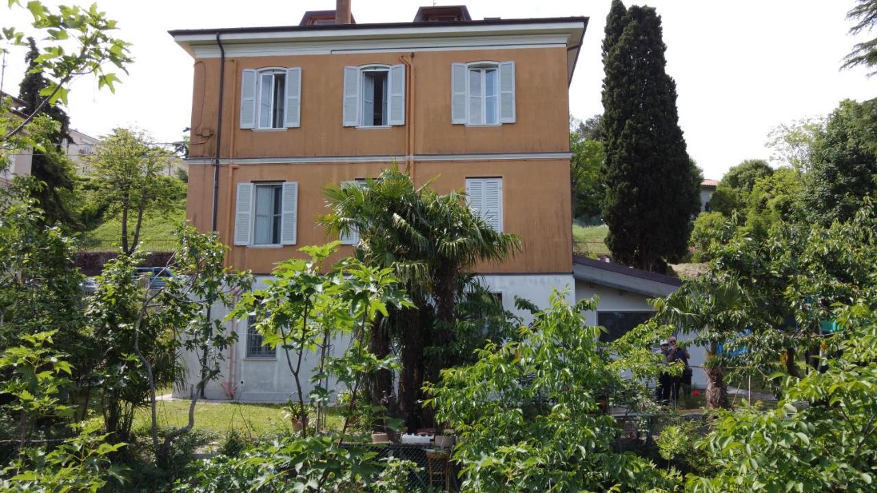 B&B Aquilone Urbino Exterior photo